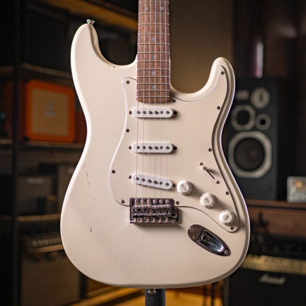 گیتار الکتریک ویژن Vision White Stratocaster SSS - تصویر 1