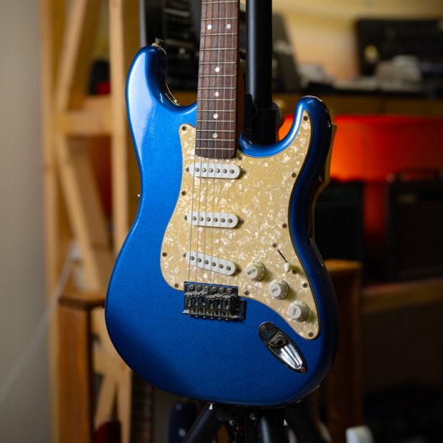 گیتار الکتریک مِیویس Mavis MST-200 Stratocaster 2000`s Metallic Blue - تصویر 2