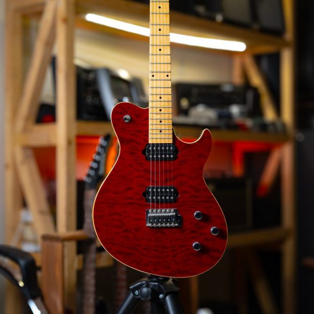 گیتار الکتریک سَمیک Samick Fastback FB-1 Transparent Red - تصویر 1