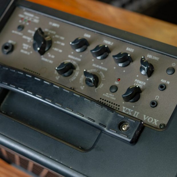 امپ گیتار الکتریک وُکس VOX VXII - تصویر 2