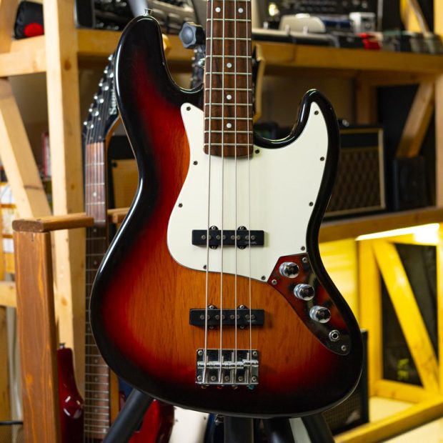 گیتار بیس اِستَگ Stagg B300-SB Standard J Bass Guitar
