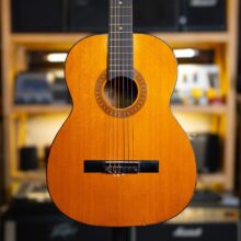 گیتار کلاسیک شووا Showa Classic Guitar