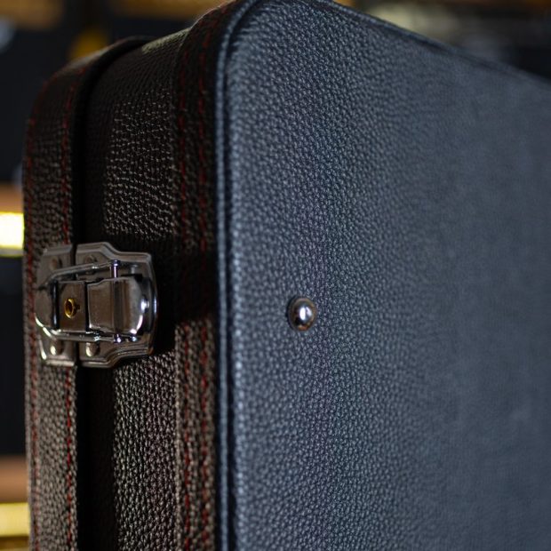 هارد کیس الکتریک چرم Rectangular Electric Guitar Hardcase - تصویر 10