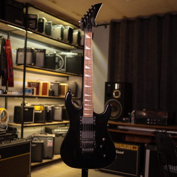 گیتار الکتریک یَبو Yabo Electric Guitar - تصویر 14