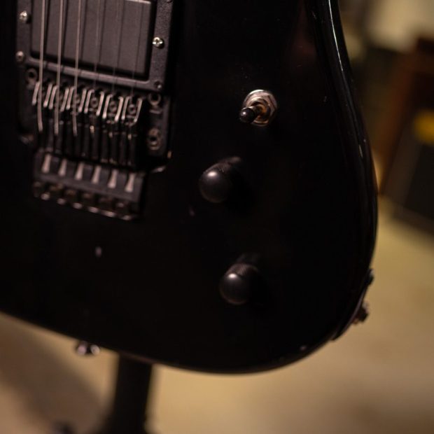 گیتار الکتریک یَبو Yabo Electric Guitar - تصویر 4