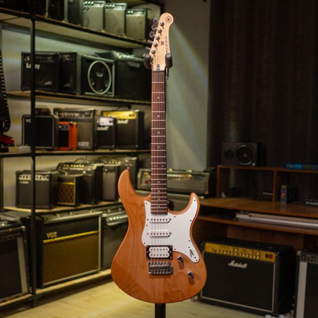 گیتار الکتریک یاماها Yamaha pacifica 112V - تصویر 6