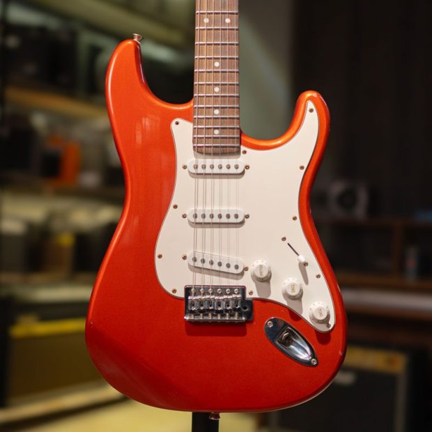 گیتار الکتریک باسکِرز Buskers Candy Apple Red SSS