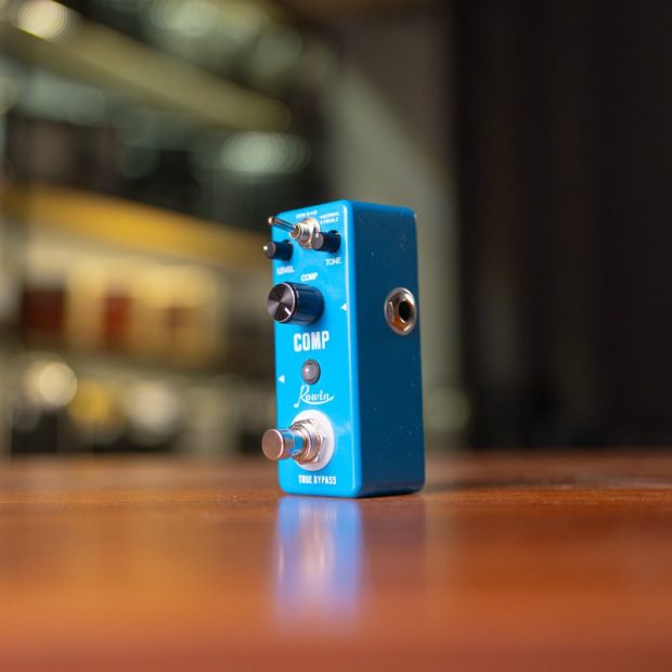افکت گیتار الکتریک رووین Rowin Compressor Blue
