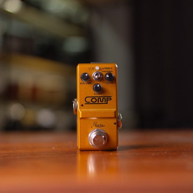 افکت گیتار الکتریک رووین Rowin Mini Compressor Gold - تصویر 2