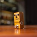 افکت گیتار الکتریک رووین Rowin Mini Compressor Gold