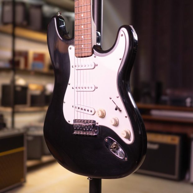 گیتار الکتریک یاماها Yamaha Pacifica 012 - تصویر 2