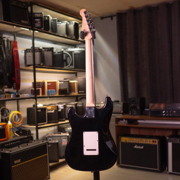 گیتار الکتریک یاماها Yamaha Pacifica 012 - تصویر 8
