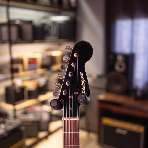 گیتار الکتریک فتوژِنیک Photogenic Strat Black and Red Sunburst - تصویر 6