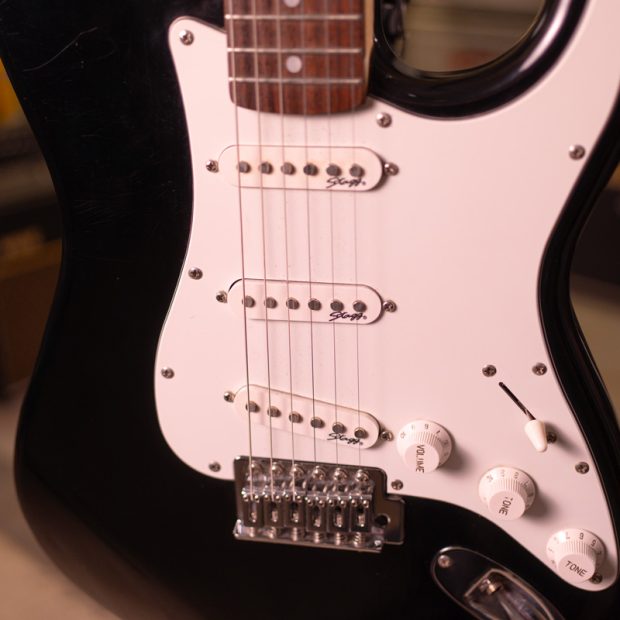 گیتار الکتریک اِستَگ Stagg T300 Stratocaster - تصویر 3