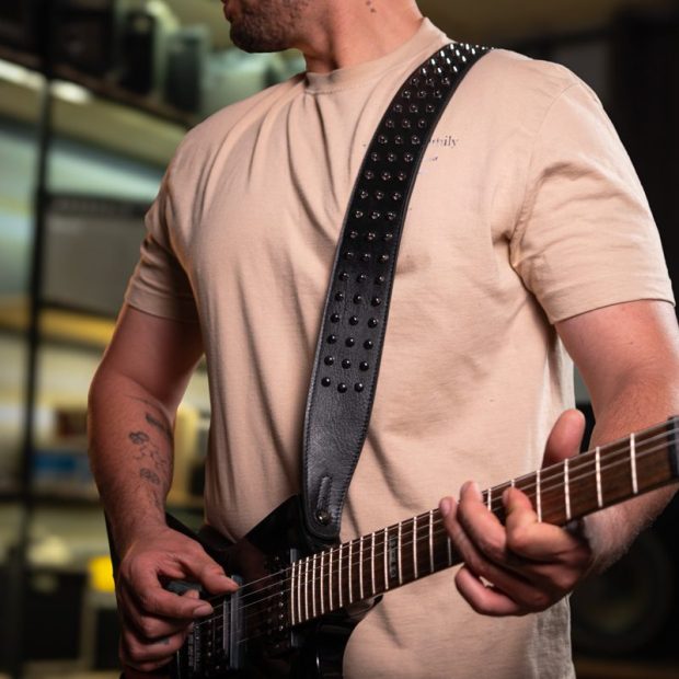استرپ گیتار استاددار (بلند) Guitar Strap Studded