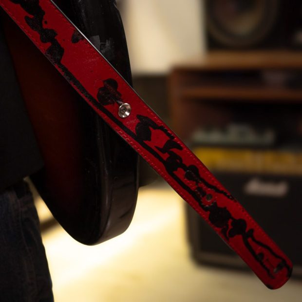 استرپ گیتار چرم اسپلتر Splatter Black Red Guitar Strap - تصویر 5