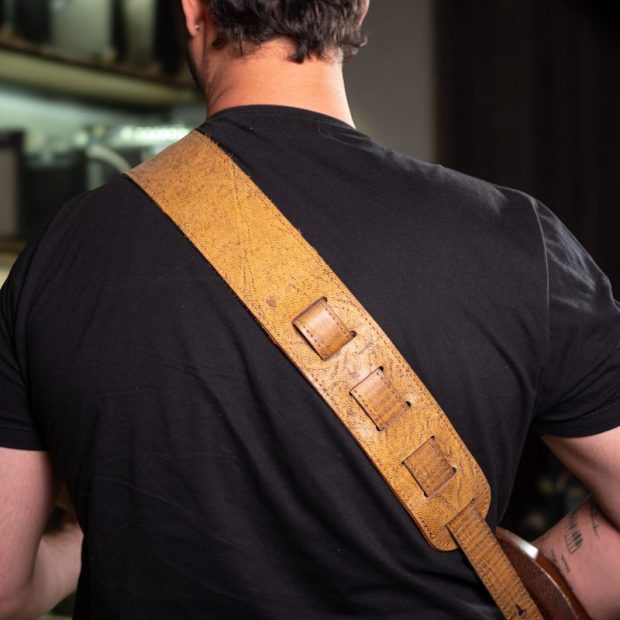 استرپ گیتار چرم شتر Camel Skin Leather Guitar Strap - تصویر 4