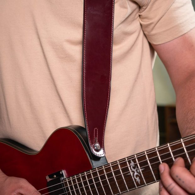 استرپ گیتار چرم (زرشکی تیره) Dark Red Leather Guitar Strap - تصویر 2
