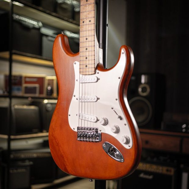 گیتار الکتریک پلی تِک Playtech Stratocaster - تصویر 2