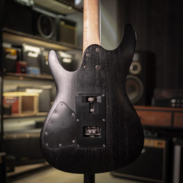 گیتار الکتریک آیبانِز IBANEZ S320 - تصویر 3