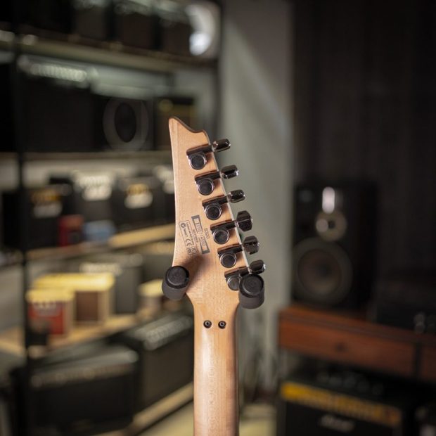 گیتار الکتریک آیبانِز IBANEZ S320 - تصویر 6