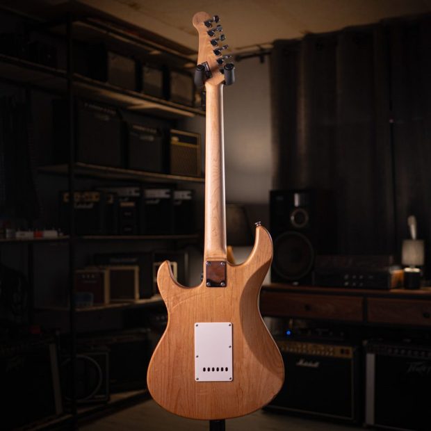 گیتار الکتریک یاماها Yamaha Pacifica 112V - تصویر 8