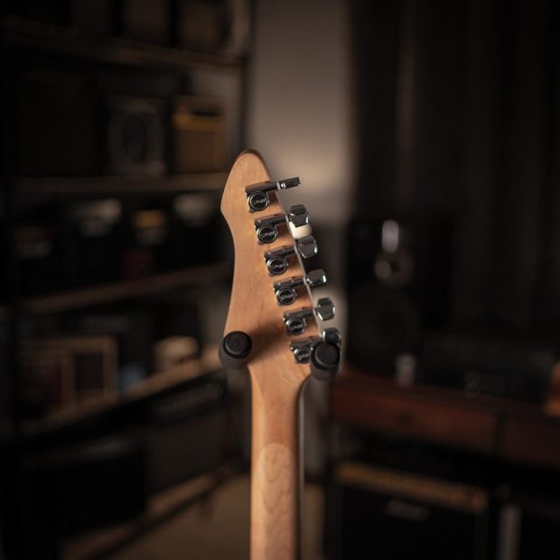 گیتار الکتریک اِستَگ Stagg Superstrat HSS Candy Apple Red - تصویر 4