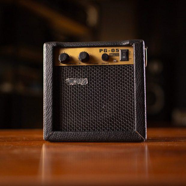 مینی امپ گیتار الکتریک E-Wave PG-05 5W mini guitar amplifier