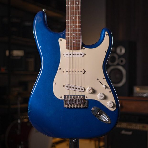 GE8227-pacoguitar-1 گیتار الکتریک فتوژِنیک Photogenic Strat Blue - تصویر 1