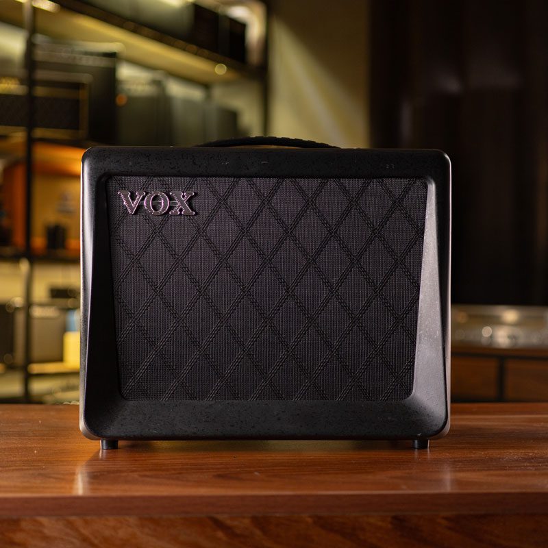 AM1111-pacoguitar-1 امپ گیتار الکتریک وُکس VOX VX15-GT - Image 1