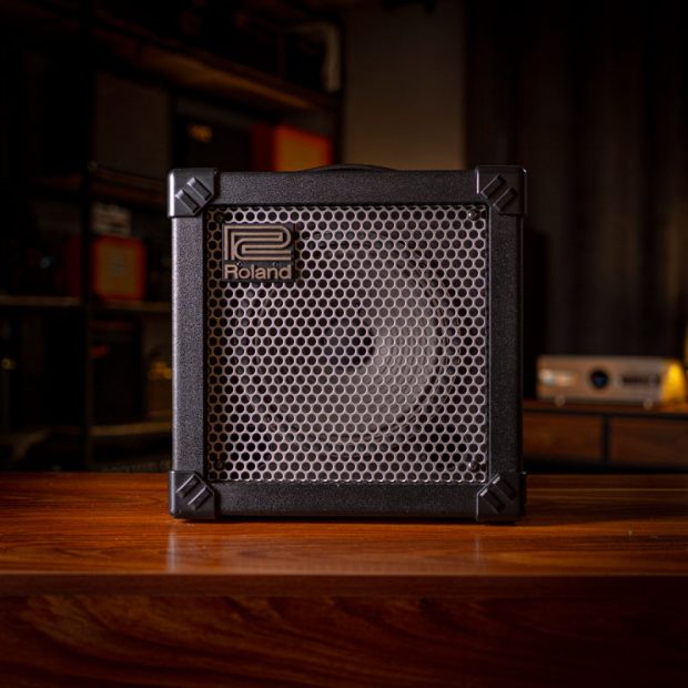 امپ گیتار الکتریک رولَند Roland Cube 15 - تصویر 1