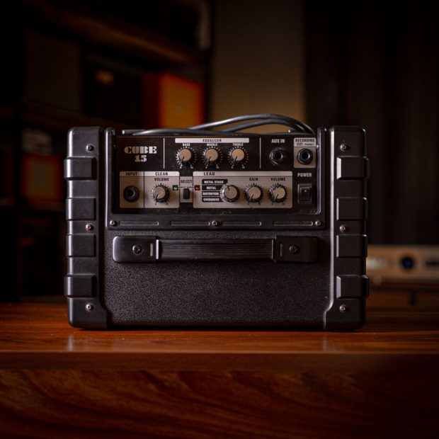 امپ گیتار الکتریک رولَند Roland Cube 15 - تصویر 3