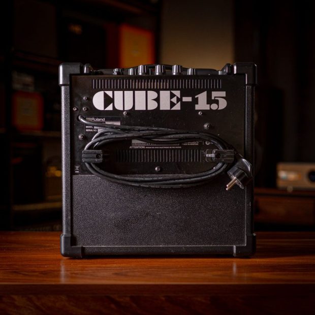 امپ گیتار الکتریک رولَند Roland Cube 15 - تصویر 5