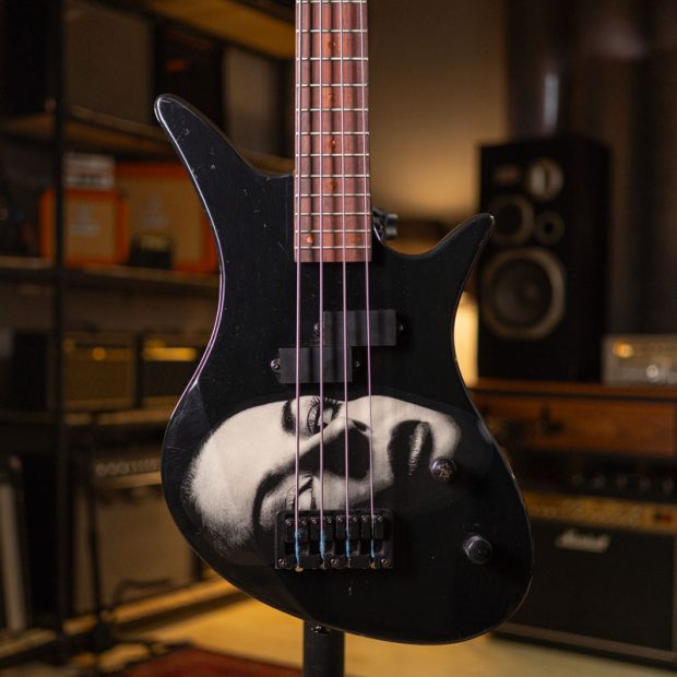 GB8023-pacoguitar-1 گیتار الکتریک پِرل ریوِر Pearl River Bass Black - تصویر 1