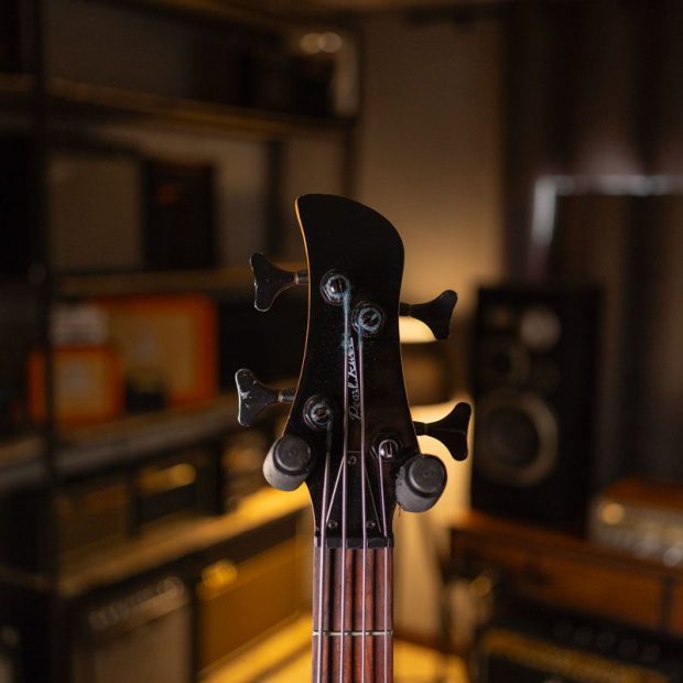 گیتار الکتریک پِرل ریوِر Pearl River Bass Black - تصویر 3