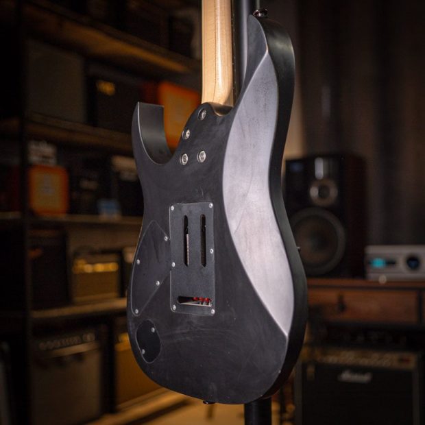 گیتار الکتریک آیبانِز ibanez Prestige HSH Black - تصویر 6