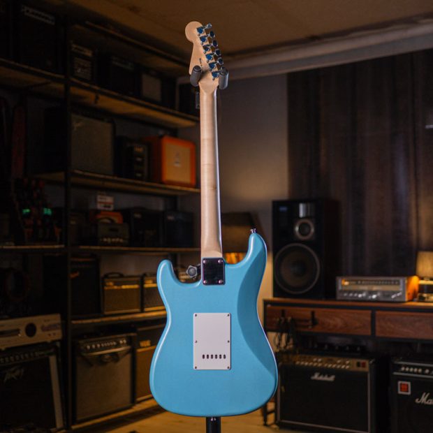 گیتار الکتریک طرح فندر Fender HSS Strat Blue - تصویر 8