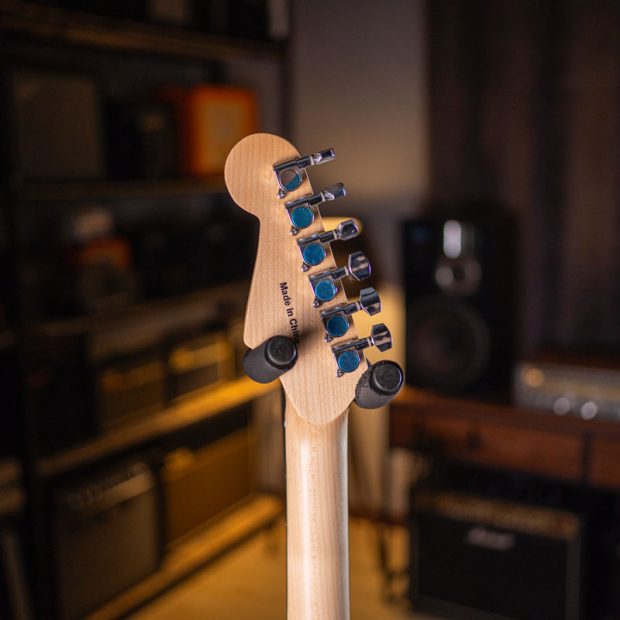 گیتار الکتریک طرح فندر Fender HSS Strat Red - تصویر 4
