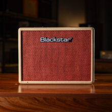 امپ گیتار الکتریک بلک استار  BlackStar Debut 15E