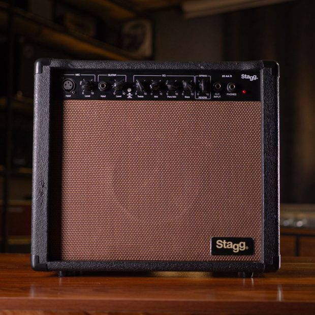 امپ گیتار آکوستیک اِستَگ Stagg 20 AA R Acoustic/mic Combo - تصویر 1