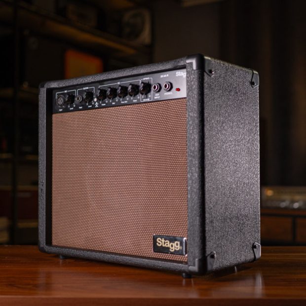 امپ گیتار آکوستیک اِستَگ Stagg 20 AA R Acoustic/mic Combo - تصویر 2
