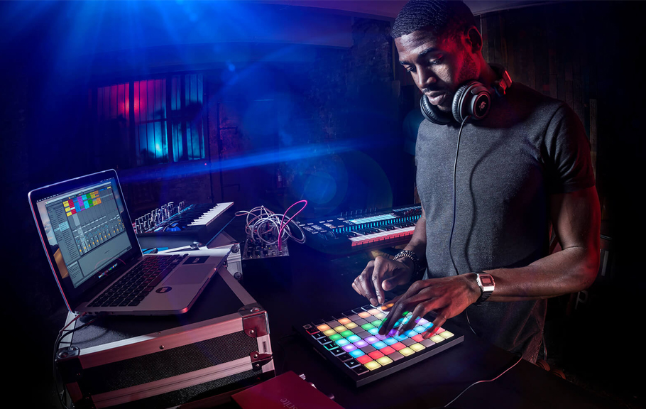 لانچ پد Novation Launchpad X لانچ پد Novation Launchpad X