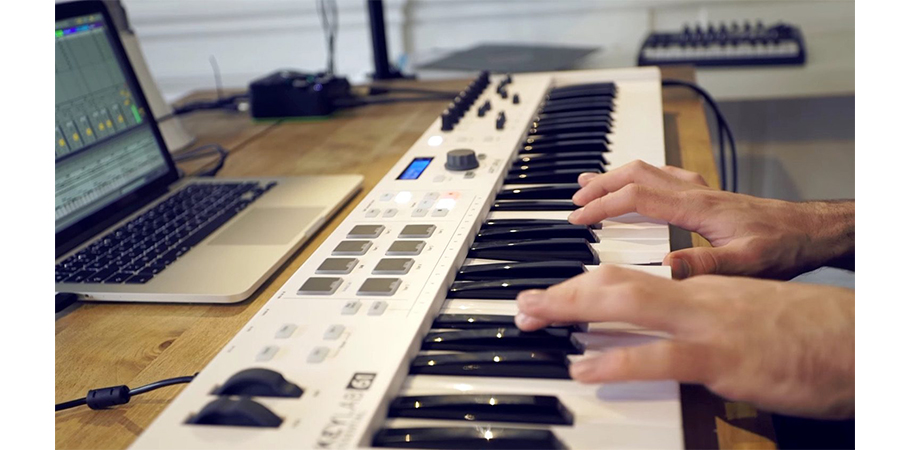 Arturia KeyLab Essential 61 میدی کنترلر Arturia KeyLab Essential 61 میدی کنترلر