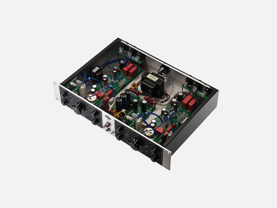Universal Audio 2-610S پری آمپ Universal Audio 2-610S پری آمپ