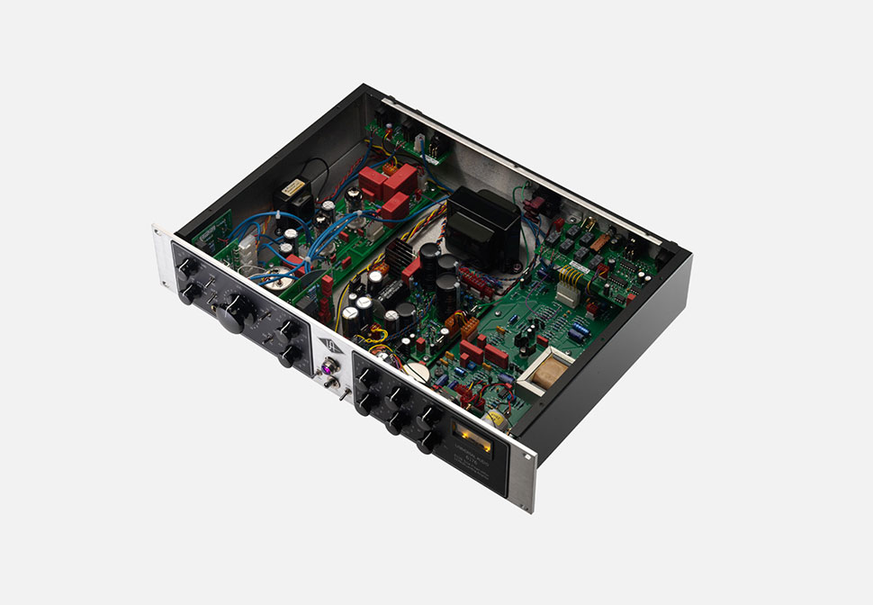 Universal Audio 6176 پردازشگر