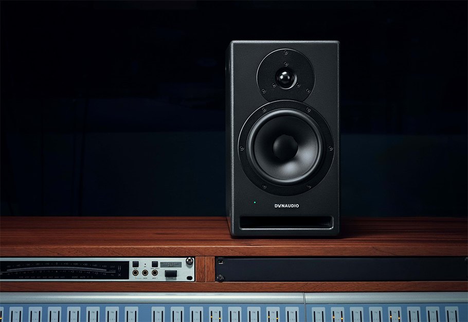 اسپیکر مانیتورینگ DynAudio Core 7 اسپیکر مانیتورینگ DynAudio Core 7