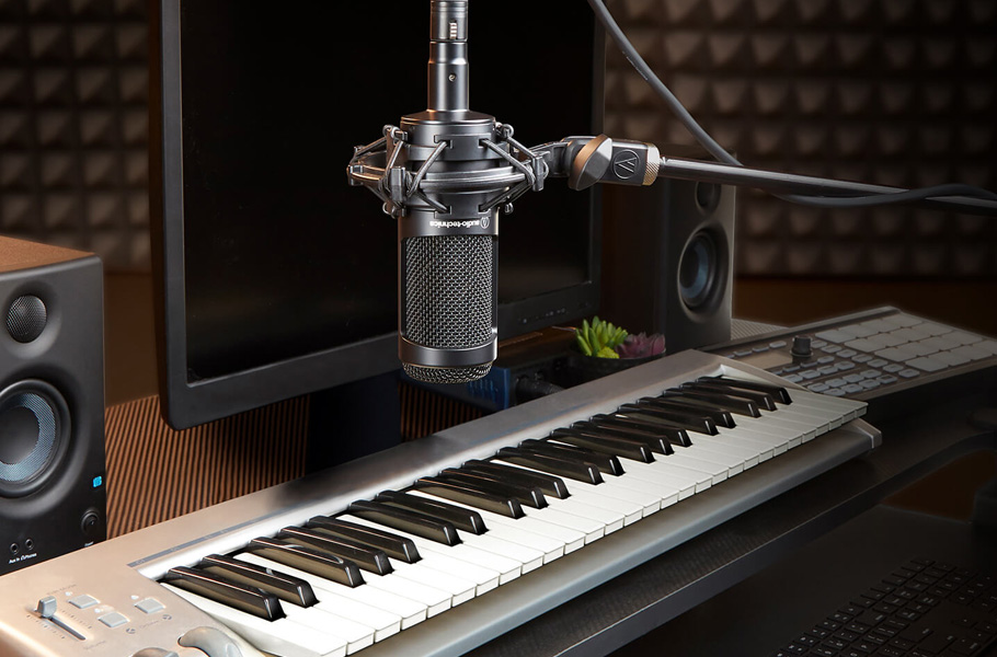 Audio-Technica AT2035 میکروفن Audio-Technica AT2035 میکروفن