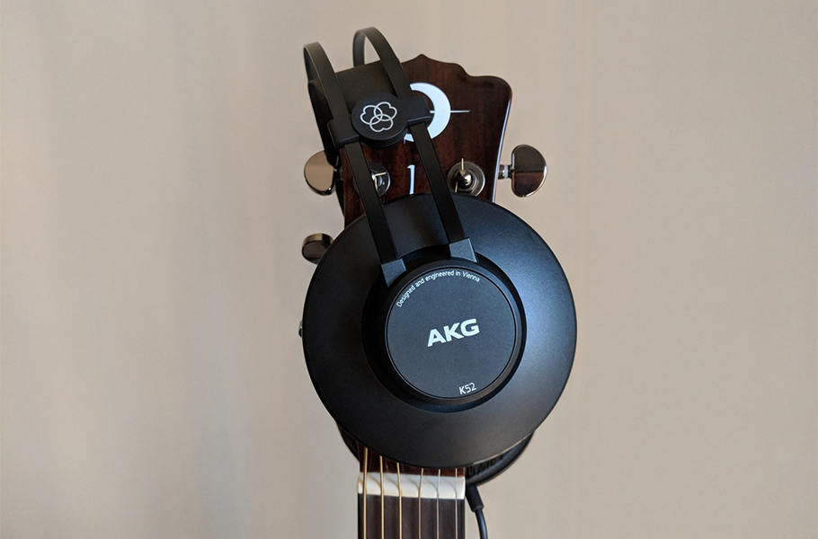 AKG K52 هدفون