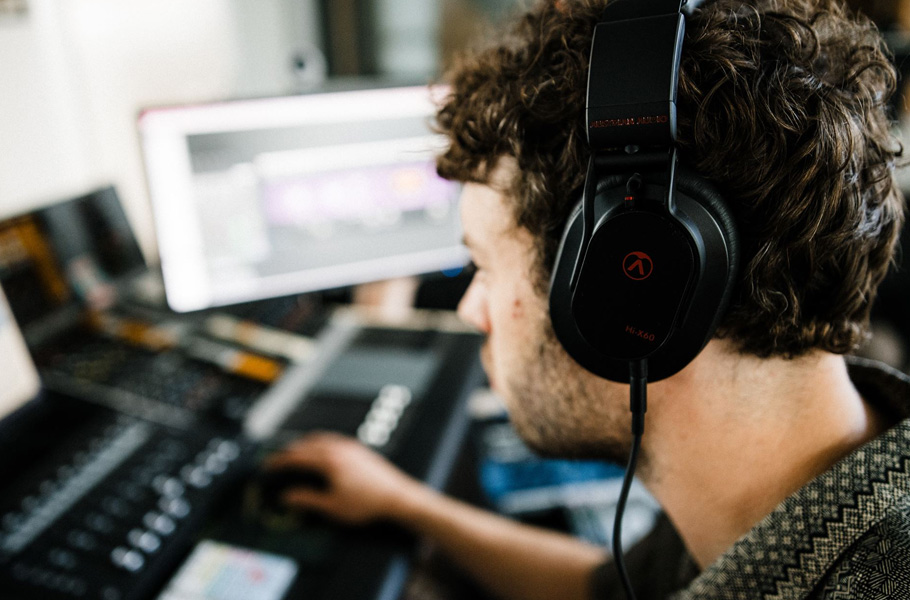هدفون Austrian Audio Hi X60 هدفون Austrian Audio Hi X60