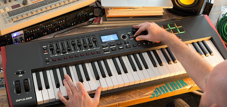 Novation Impulse 25 میدی کنترلر